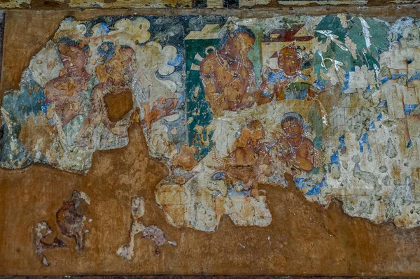 Ajanta duvarı, Aurangabad Maharashtra Hindistan yakınlarındaki UNESCO DÜNYA HerITage sitesini boyuyor.