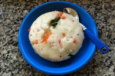 25 Mayıs 2020Semolina Soğan Domates Upma Hardal ve Karilives Lokgram Kalyan Maharashtra Hindistan