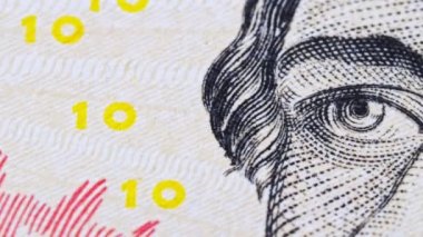 10 dolarlık banknotun kayan videosu.