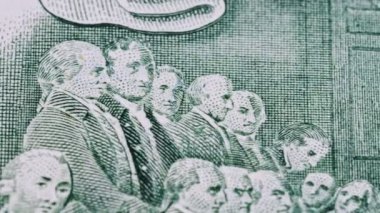 İki dolarlık banknotun kayan videosu.