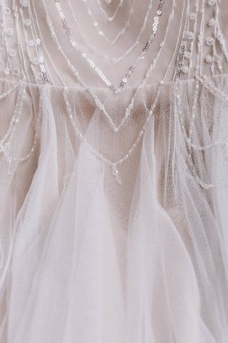 Beyaz gelinlik güzel dantel ve boncuk yalan ile kapatmak