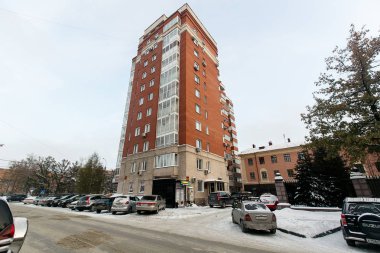 büyük çok öykülü daireli ev