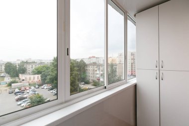 Apartmanın balkonundan manzara