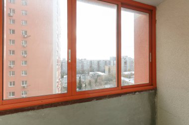 Apartmanın balkonundan manzara