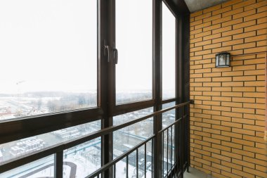 Apartmanın balkonundan manzara