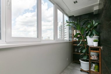 Apartmanın balkonundan manzara