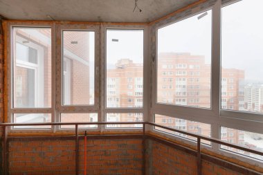 Apartmanın balkonundan manzara