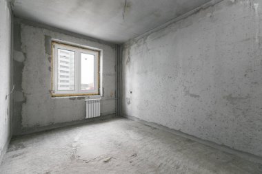 Dairenin içi gri renklerle süslenmemiş.