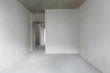 Dairenin içi gri renklerle süslenmemiş.