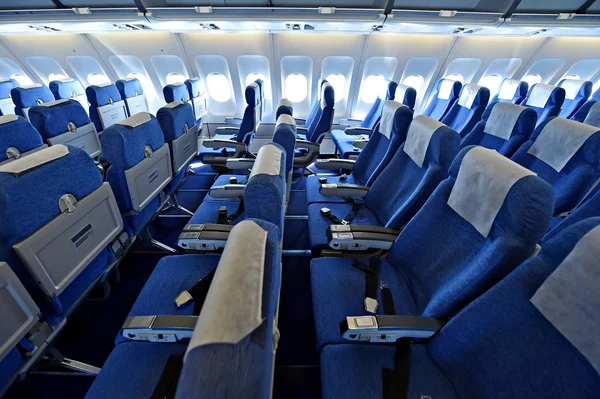 Blaues Flugzeug leere Sitze — Stockfoto