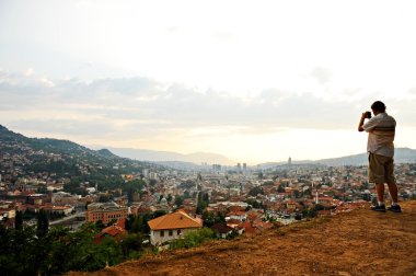 Saraybosna panorama adlı günbatımı