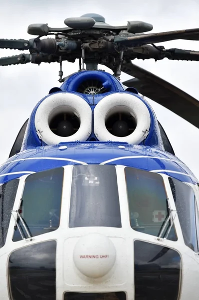 Helikopter-Rumpf und Rotorsystem — Stockfoto