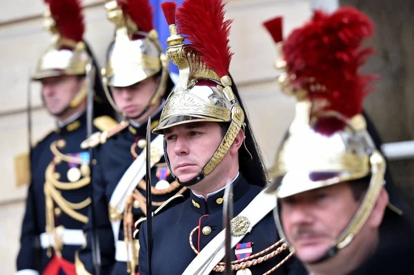 Hotel Matignon Pengawal Republik kehormatan — Stok Foto