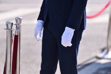 Bir Resepsiyon Event'de zarif adam