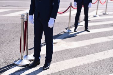 Bir Resepsiyon Event'de zarif adam