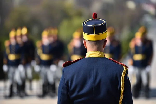 Guarda de honra durante uma cerimônia militar — Fotografia de Stock
