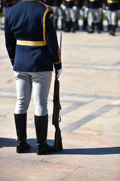 Guardia de honor durante una ceremonia militar — Foto de Stock