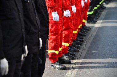 Bir askeri tören sırasında şeref kıtası