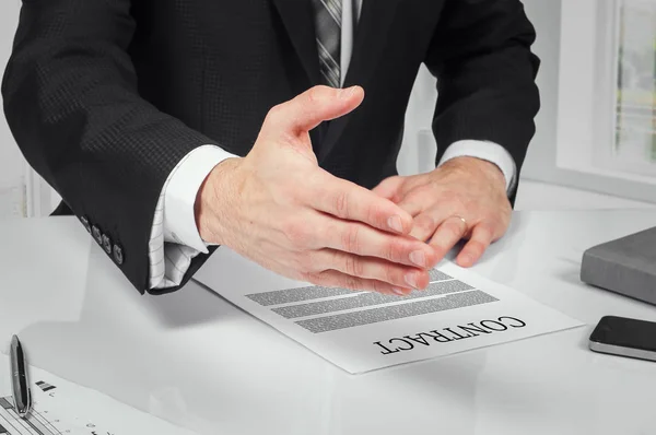 Business man signing contract making a deal, classic business — Stock Photo, Image