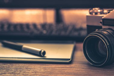 Ev ofis iç fotoğrafçı masa natürmort. İkrar