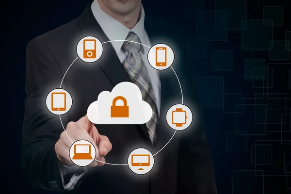 Skydda cloud information data koncept. Säkerhet och trygghet för molnet data — Stockfoto