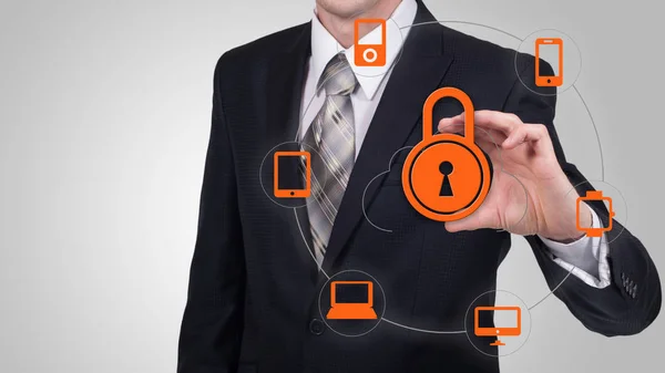 Proteggi il concetto di dati sulle informazioni cloud. Sicurezza e protezione dei dati cloud — Foto Stock