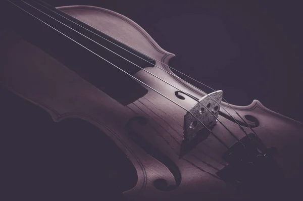 Violino instrumentos musicais de orquestra closeup em preto — Fotografia de Stock