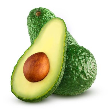 Beyaz arka planda izole edilmiş taze avokado meyveleri.
