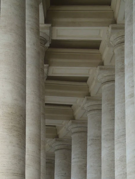 Seccion de columnas en Roma, sombras