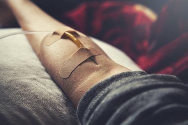 Kadın el şırıngası 