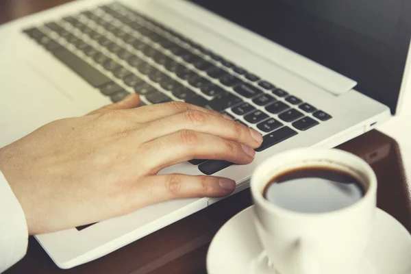 Woman hand on keyboard — Stock Photo, Image