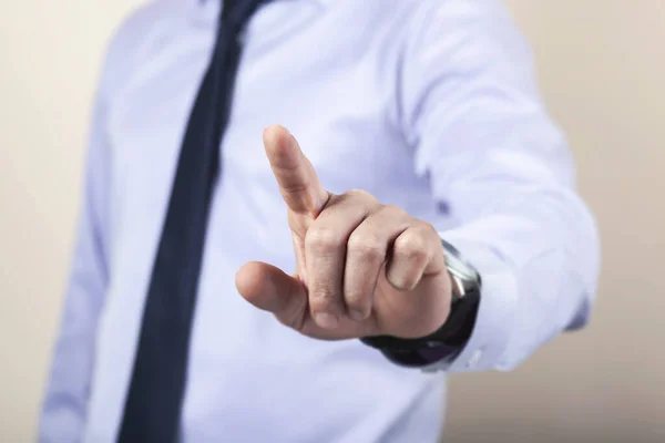 Joven Hombre Negocios Tocando Pantalla — Foto de Stock