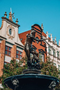 Neptün heykeli gdansk eski şehir 