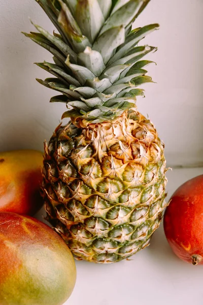 Ananas Exotische Früchte Nahrung Mango — Stockfoto