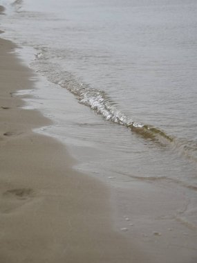 Plaj kumu dalgası deniz suyu yaz turizmi