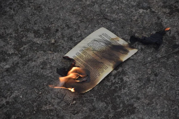 Book Burning Fire Flame Page Bonfire Camping Campfire — Stock Photo, Image