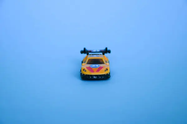 背景におもちゃの車 テキストの場所 — ストック写真