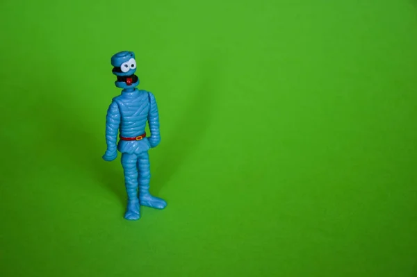 Blauw Speelgoed Mama Achtergrond Plaats Voor Tekst Monster Horror Kinderen — Stockfoto