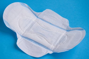 Adet sıhhi yastık kadın hijyen koruma için. Kritik gün. Tıbbi anlayışı
