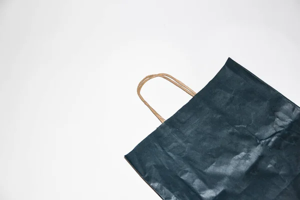 Top view blue paper shopping bag on white background, Mock-up of blank blue paper shopping bag and copy space — 스톡 사진