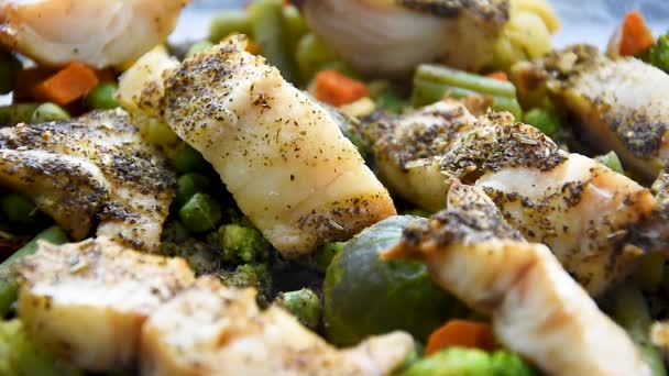 Filete Pescado Mar Está Par Puré Verduras Raíz Hervido Alimentación — Vídeos de Stock