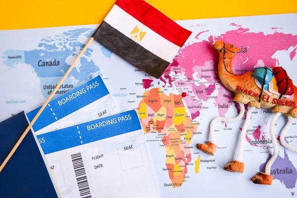 Египет Туристическая Концепция Верблюжий Магнит Египетский Флаг Карте Мира Посадочный — стоковое фото