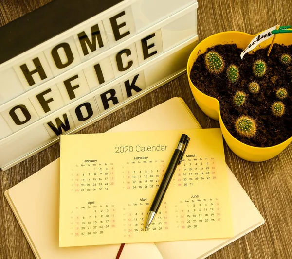 Lightbox Med Text Hem Office Work Med Anteckningsbok Kalender 2020 — Stockfoto