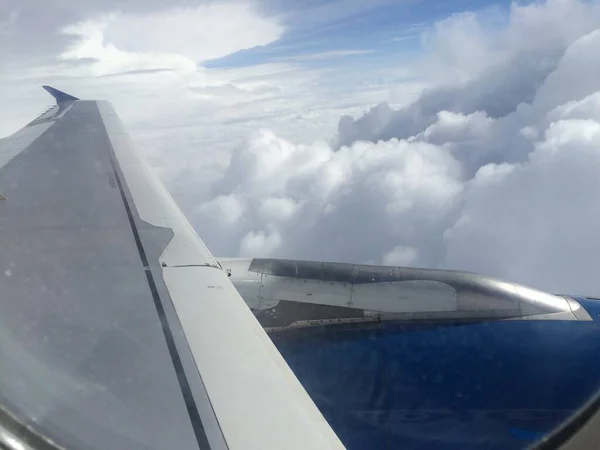 Gökyüzünde Uçak Manzaralı — Stok fotoğraf