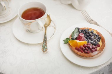 tatlılık ile çay tablo