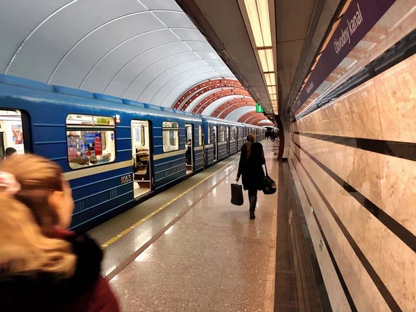 Voiture Métro Dans Métro — Photo