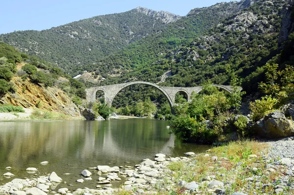 Grecia, Puente Antiguo — Foto de Stock