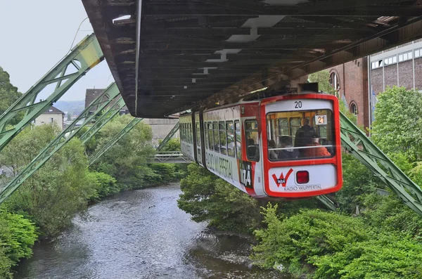 Almanya, Wuppertal, genel gider demiryolu — Stok fotoğraf