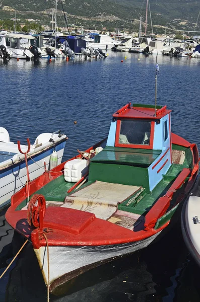 Grecia, Kavala, barco de pesca — Foto de Stock