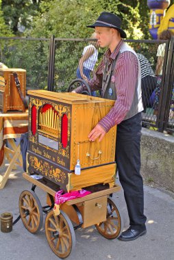 Avusturya, varil Organ